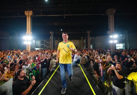 Vittor Sales/Divulgação pré-campanha Flávio Bolsonaro