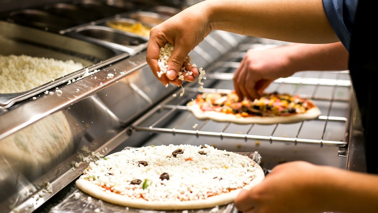 O crescimento do mercado de pizzarias no Brasil impulsiona a produ&ccedil;&atilde;o e a cria&ccedil;&atilde;o de novos neg&oacute;cios no setor gastron&ocirc;mico. -  (crédito: Magnifc | Stockking)