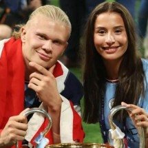 Quem é a companheira de Haaland e mãe do filho do craque norueguês - Reprodução 