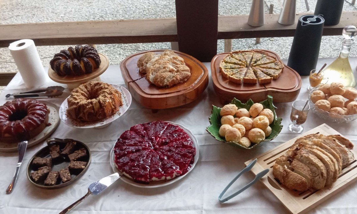 Experimente os p&atilde;es, gel&eacute;ias e bolos feitos com todo sabor da Casa Art&Grano, do casal F&aacute;bio e Daniela     