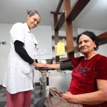 CT da UFMG testa vacina contra a gripe para idosos  - Edésio Ferreira/EM/D.A. Press