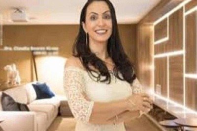 A médica neurologista Claúdia Soares Alves, de 42 anos, apontada como mandante da morte da farmacêutica Renata Bocatto Derani -  (crédito: Redes Sociais)