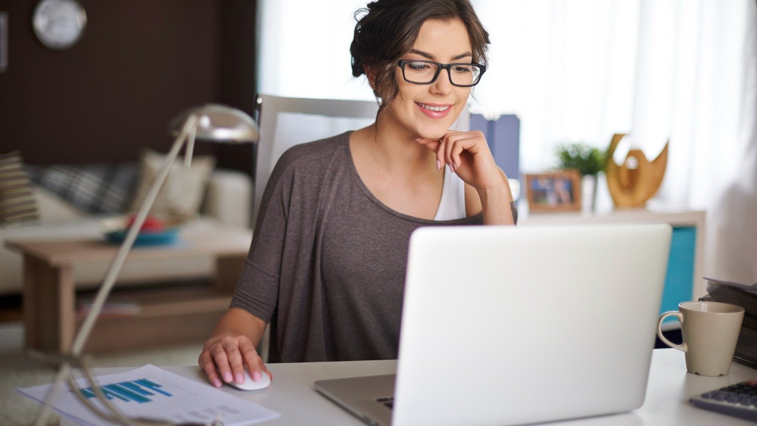 Microempreendedores individuais podem acessar programas do governo para renegociar d&iacute;vidas e regularizar sua situa&ccedil;&atilde;o fiscal online. -  (crédito: Freepik)