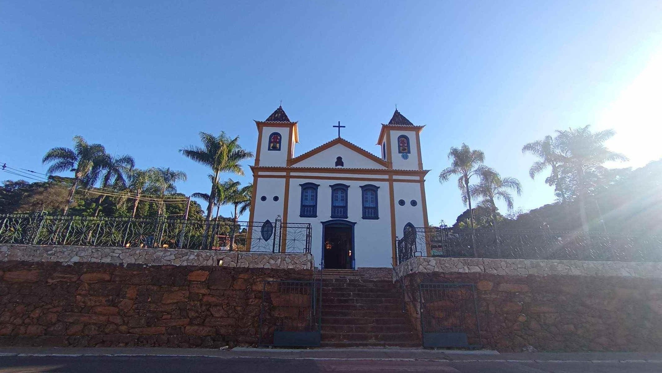  Depois de 10 anos fechada para reformas, Igreja de Nossa Senhora da Piedade, em Piedade do Paraopeba, foi reaberta no m&ecirc;s de maio     