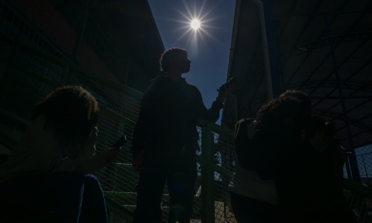 Em Minas Gerais, quase um terço dos adolescentes convive com a tristeza constante - (crédito: Leandro Couri/EM. D.A Press)
