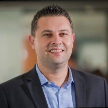Agentes de IA ganham espaço no combate a crimes financeiros  - DINO