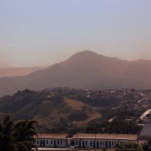 Nuvens de poeira em MG: prefeitura põe cidade em alerta para reduzir danos -  Hugo Cordeiro/Divulgação Brasil. Poeira em Congonhas. 