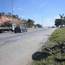 BR-040: ônibus tomba e deixa cerca de 20 feridos na Grande BH - Leandro Couri/EM/D.A.Press