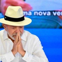 Isolamento político de Lula pode favorecer oposição no 2º turno - Evaristo Sa/AFP – 29/6/06