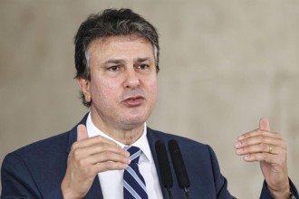 Senador do PT joga a toalha sobre a votação da PEC da 6×1