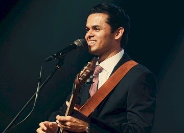 Rafael Oliveira disponibiliza 'Como Explicar?' do DVD 'Ao Vivo' gravado em  -  (crédito: Divulgação)