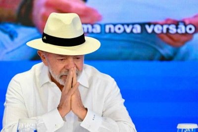  O desafio de Lula é a incapacidade de desidratar a direita fragmentada, antes que ela se recomponha no segundo turno -  (crédito: Evaristo Sa/AFP – 29/6/06)