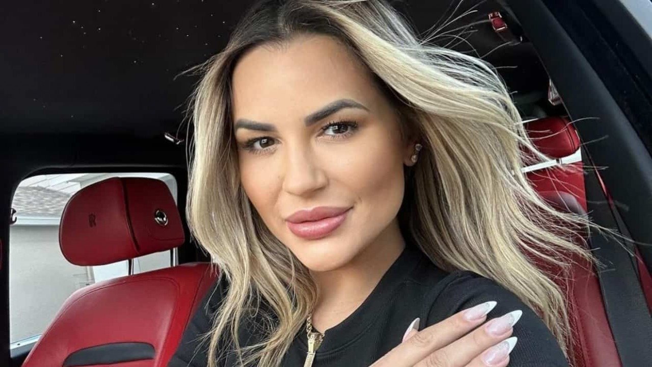 Deolane Bezerra, em registro de sua vida antes da pris&atilde;o, &eacute; alvo de inqu&eacute;rito por lavagem de dinheiro. -  (crédito: Reprodu&ccedil;&atilde;o/Instagram)
