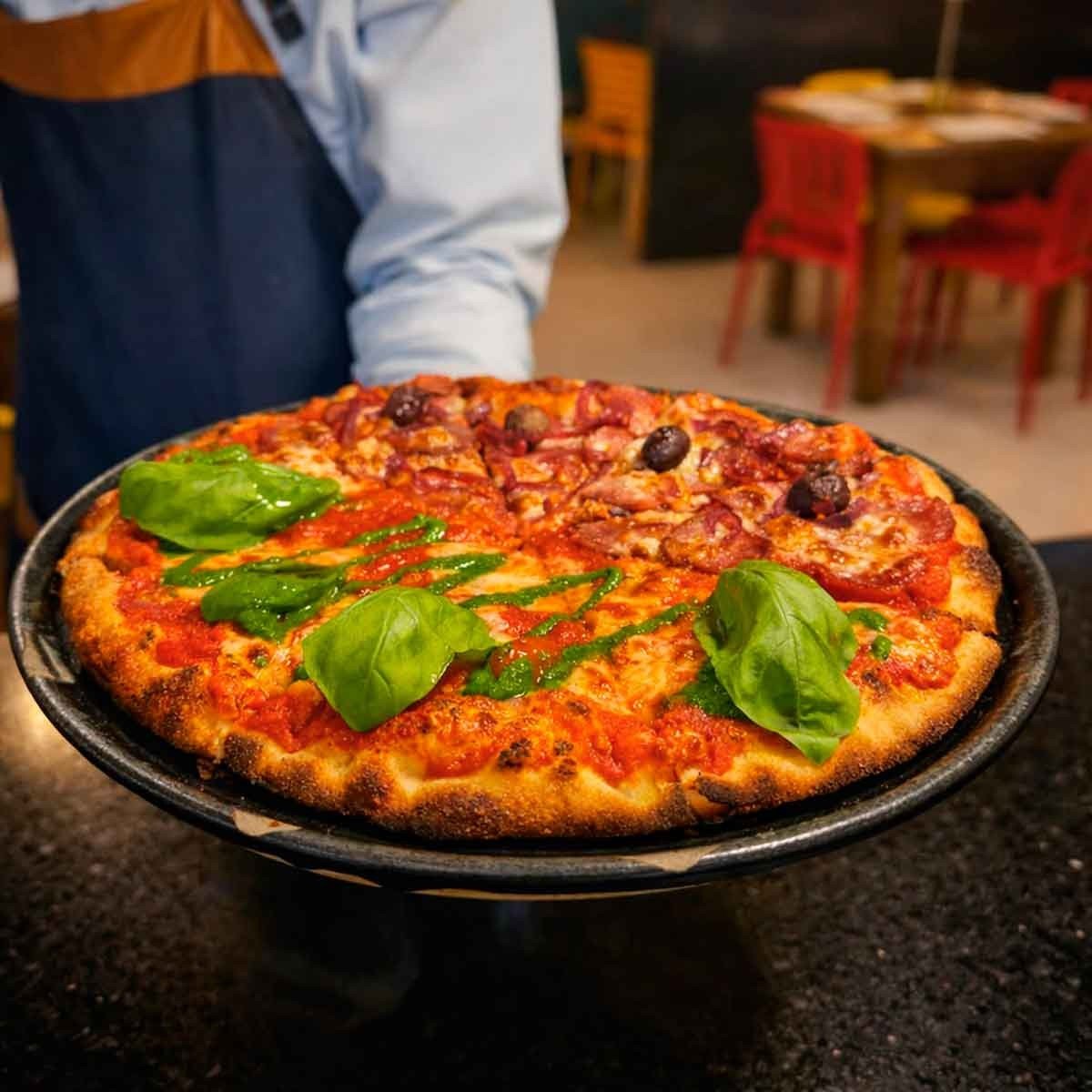 La Vera Pizzaria oferece op&ccedil;&otilde;es veganas, vegetarianas e adapta&ccedil;&otilde;es sob demanda.  Um dos sabores preferidos &eacute; a especial que finaliza com majeric&atilde;o fresco 