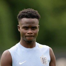 Astro da Inglaterra na Copa não contém reação ao citarem Balogun; vídeo - No Ataque Internacional