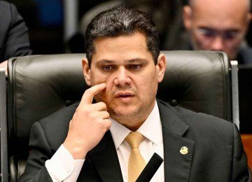 Davi Alcolumbre está travando as pautas de interesse do governo federal no Senado -  (crédito: EVARISTO SÁ/AFP)