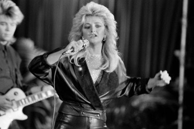 Bonnie Tyler conquistou o mundo com a voz rouca e potente       -  (crédito:  AFP)