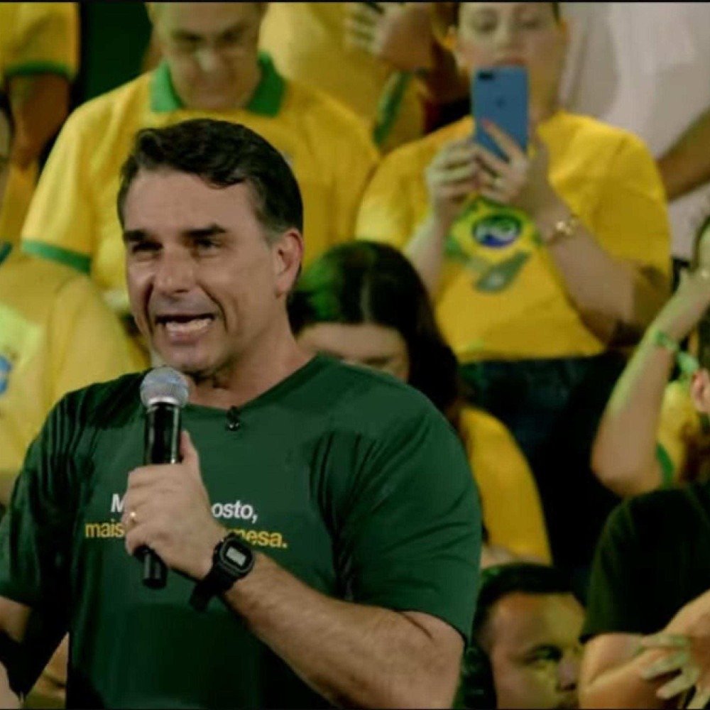 Flávio afirma ter 'integral confiança' no sistema eleitoral após TSE se manifestar