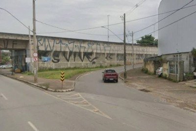 Alça onde aconteceu acidente liga as avenida Severino Ballesteros das Américas em Contagem -  (crédito: Google Street View)