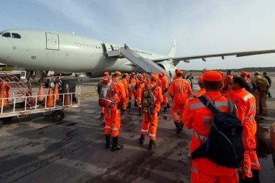A corporação mineira esteve acompanhada de bombeiros de São Paulo e Paraná -  (crédito: Corpo de Bombeiros/Divulgação)