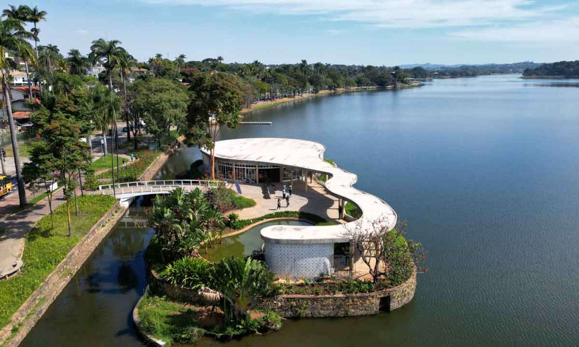 Casa do Baile &eacute; um dos destaques no conjunto encomendado pelo prefeito Juscelino Kubitschek a oscar niemeyer