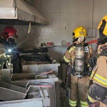 Explosão em hamburgueria deixa funcionários feridos em Minas - CBMMG/Divulgação