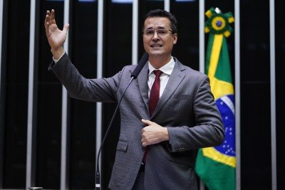 A assessoria de Dallagnol confirmou o recebimento dos valores, mas afirmou que os pagamentos são legais e fazem parte da atuação institucional dele       -  (crédito: Pablo Valadares/Câmara dos Deputados)
