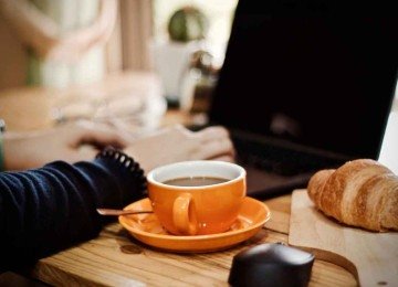 Estudo detectou que trabalhador em home-office apresenta crescentes sentimentos de inutilidade, desesperança e tristeza -  (crédito: Pixabay/reprodução)