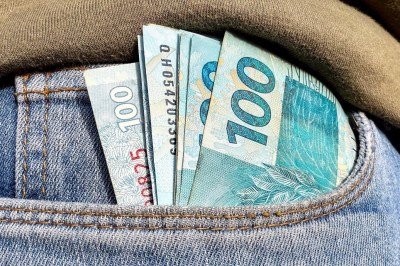 Atualmente o Brasil reúne 17 milhões de Microempreendedores Individuais ativos -  (crédito: Rafa Neddermeyer/Agência Brasil)