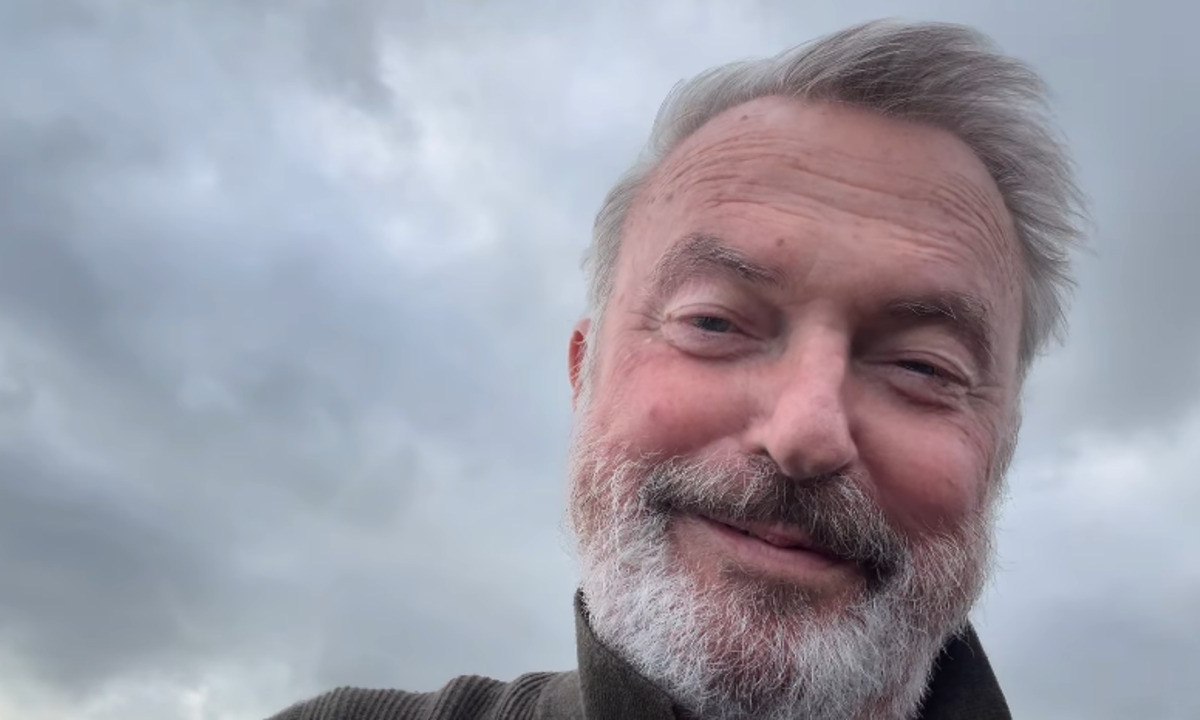 Ao longo da carreira, Neill recebeu três indicações ao Globo de Ouro e duas ao Emmy. Em 2023, lançou a autobiografia "Did I Ever Tell You This?". No mesmo ano, ao falar sobre o tratamento contra o câncer em entrevista à BBC, afirmou que não tinha medo da morte: "O que eu não quero é parar de viver, porque eu realmente gosto de viver."
- (crédito: Reprodução / Instagram)