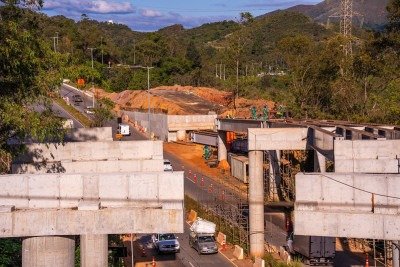 Obras no viaduto interditam pista sentido BH nesta terça-feira (13/7) -  (crédito:  Lucas Mendes/Prefeitura de Nova Lima)