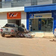 Adolescente de 16 anos morre ao ser atingida por carro desgovernado em MG - Polícia Militar/Divulgação