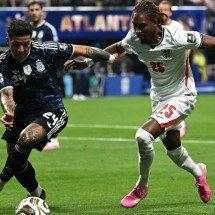 Argentina vira sobre a Inglaterra em sete minutos; Enzo Fernández provoca - No Ataque Internacional