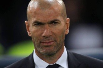 Zidane tem acordo encaminhado para substituir Deschamps na Seleção Francesa