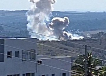 Explosão foi registrada por moradores da cidade, e vídeo circula nas redes sociais -  (crédito: Reprodução)