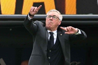Carlo Ancelotti optou por não voltar ao Brasil após a eliminação do time canarinho da Copa do Mundo -  (crédito: Pedro UGARTE / AFP)
