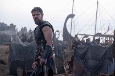 Matt Damon vive Odisseu, protagonista triste, arrependido e bem diferente do herói mítico criado por Homero -  (crédito: Universal Pictures/Divulgação)