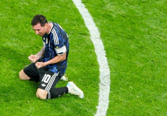 Messi risca pendência, exalta feitos da Argentina e revela percepção sobre Inglaterra