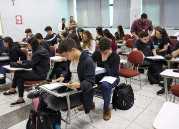 Projeto aprovado no Senado inclui educação financeira no currículo escolar -  (crédito: José Cruz/Agência Brasil)