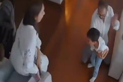 M&eacute;dico Allysson D&acirc;ngelo realiza Manobra de Heimlich no filho Francisco, que engasgou com bolinha de isopor -  (crédito: Redes sociais)