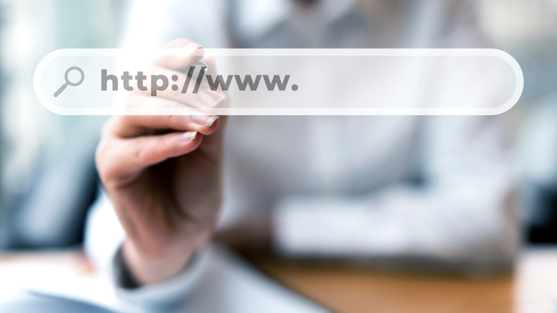 O endere&ccedil;o "www" na barra de pesquisa simboliza a porta de entrada para a World Wide Web e suas tecnologias fundamentais -  (crédito: magnific)
