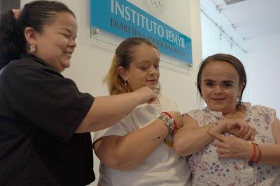 Paola Boada deseja ter uma família, como qualquer pessoa dentro dos padrões da estatura humana -  (crédito: BBC)