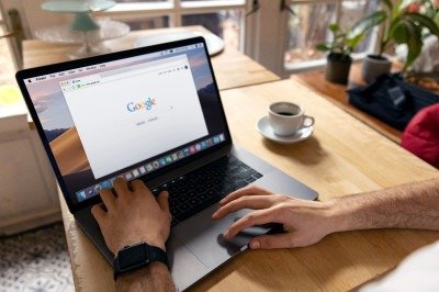 Levantamento inédito no Google Trends aponta que busca por termos como sachês de nicotina, bolsas de nicotina, snus e pouches aumentou significativamente nos últimos 12 meses -  (crédito: Divulgação (banco de imagens))