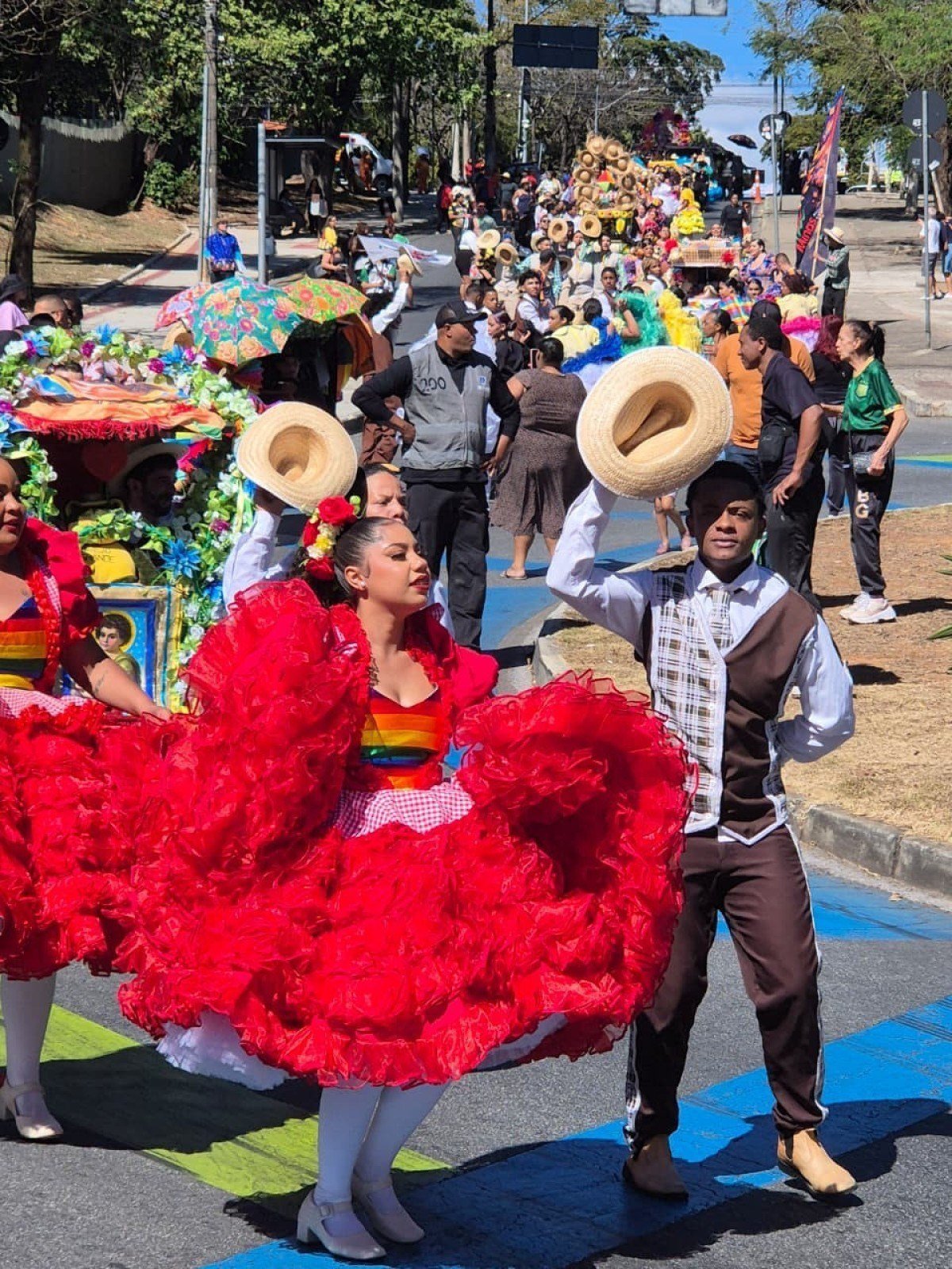 Realizado desde 1979, o Cortejo Junino mantém viva uma das tradições das festas juninas da capital