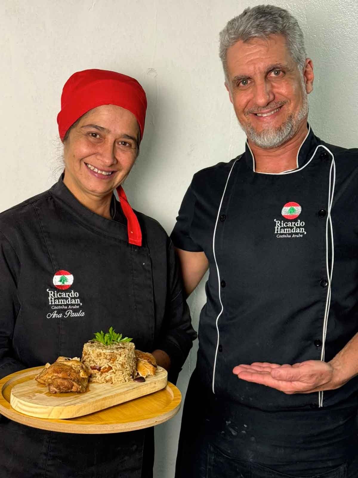 Ana Paula Arag&atilde;o e Ricardo Hamdan combinam a canela com outras especiarias para usar em receitas &aacute;rabes