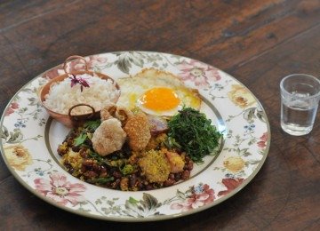 Acontece comigo, mas aposto que com você também: chego doida pra comer arroz, feijão, angu, couve, quiabo, carne moída e um ovo frito -  (crédito: Gladyston Rodrigues/EM/D.A Press)