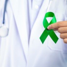 Julho Verde alerta sobre câncer de cabeça e pescoço - DINO