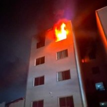 Incêndio interdita prédio e deixa 16 famílias desalojadas em Varginha - Divulgação/CBMMG