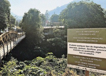 área de Preservação às Margens do Ribeirão Sabará: Feam investiga possível poluição da água ligada a operação da siderúrgia

 -  (crédito: Mateus Parreiras/EM/D.A Press)