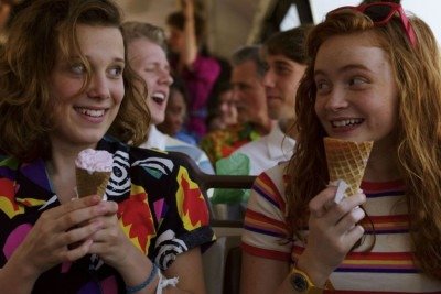 A amizade entre Eleven e Max em 'Stranger Things', um la&ccedil;o que transcende desafios e se torna ic&ocirc;nico na cultura pop -  (crédito: Netflix)